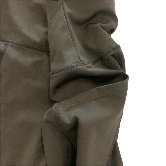 NELEUS black workout yoga shorts size medium side pockets. High waist - Picture 2 of 6